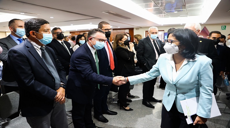 Vicepresidenta ejecutiva sostiene reunión con Conindustria para impulsar producción nacional