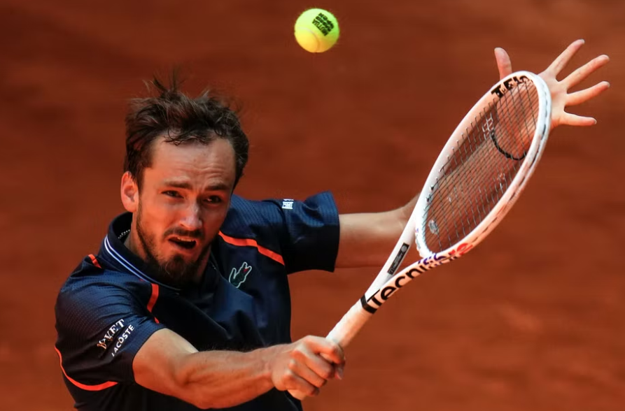 Daniil Medvedev no pudo pasar de octavos en el Abierto de Madrid