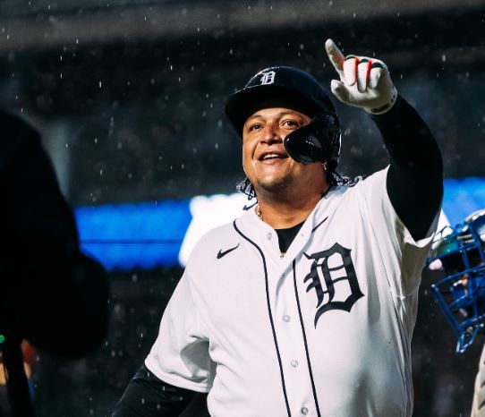Miguel Cabrera disputa su última serie en la MLB ante Guardianes