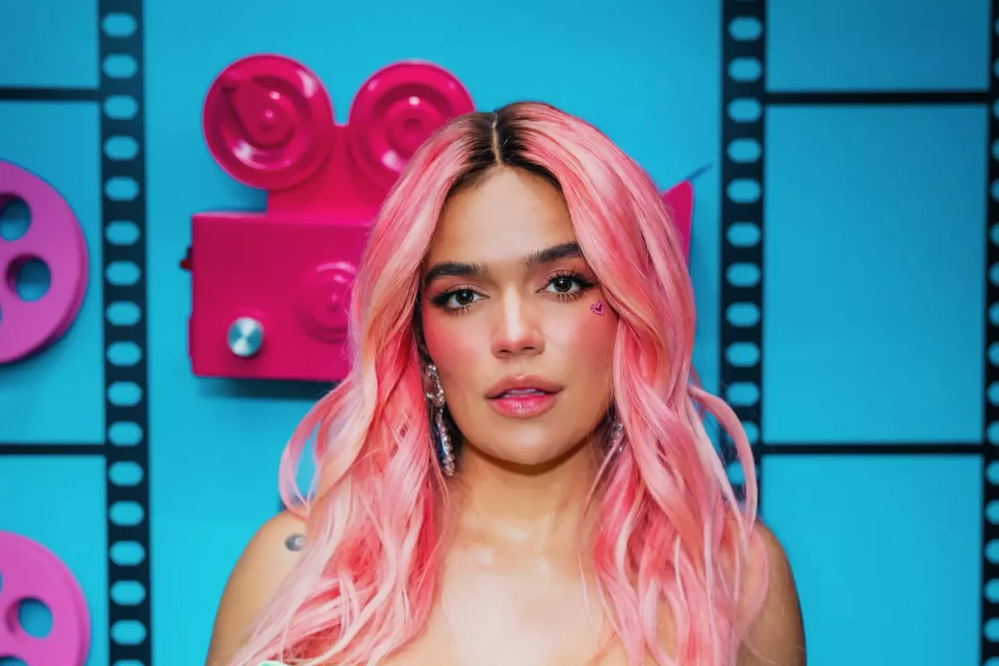 Karol G agota entradas en hora y media para concierto en Medellín