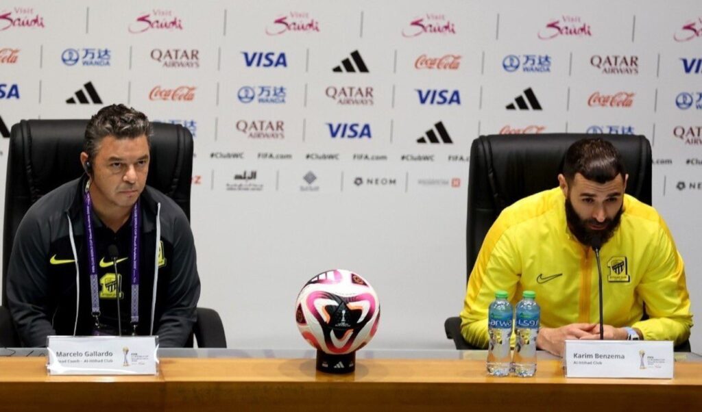 Karim Benzema y Marcelo Gallardo vuelven a discutir. Foto: Pablo Giralt