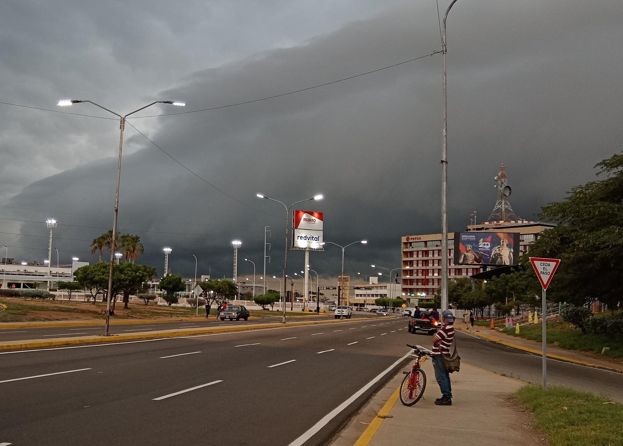 Con inusuales vientos amaneció Maracaibo este martes 17-Sept