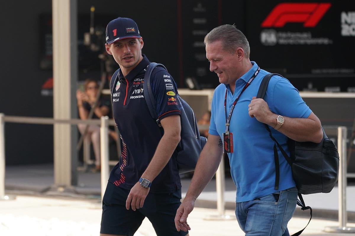 Max Verstappen podría ser el reemplazo de Lewis Hamilton en Mercedes