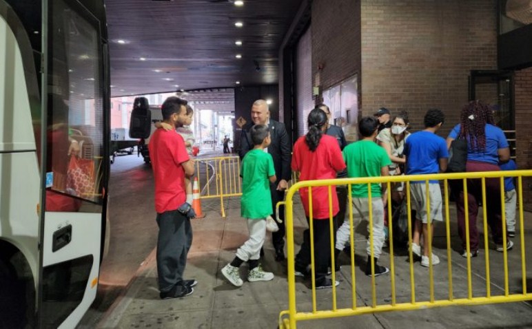 Migrantes venezolanos sin TPS se reinventan en EEUU y abren sus propias compañías