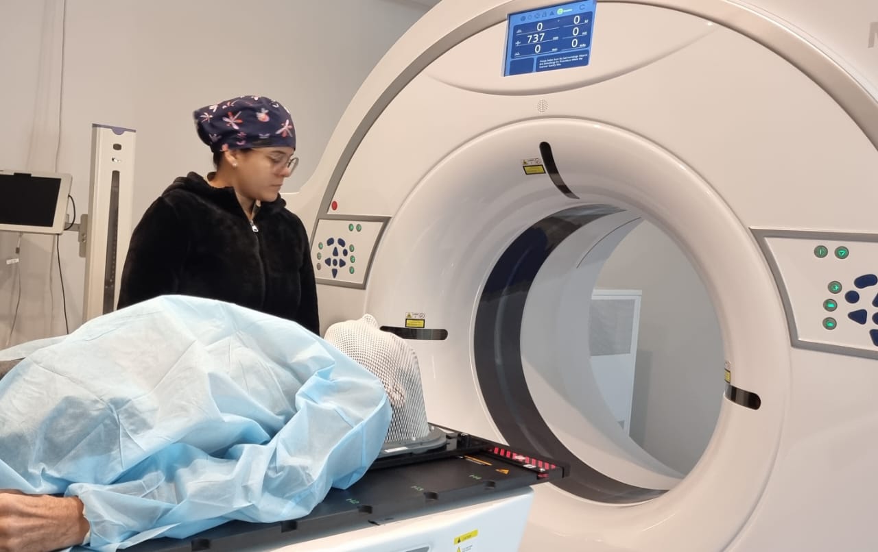 Más de 20 pacientes oncológicos comienzan tratamiento en el Servicio de Medicina Nuclear del Sahum
