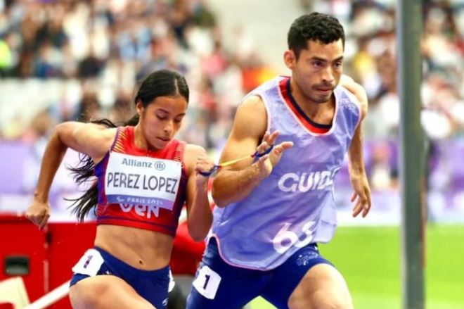 La zuliana Alejandra Pérez alcanzó la medalla de plata en los Paralímpicos de París 2024