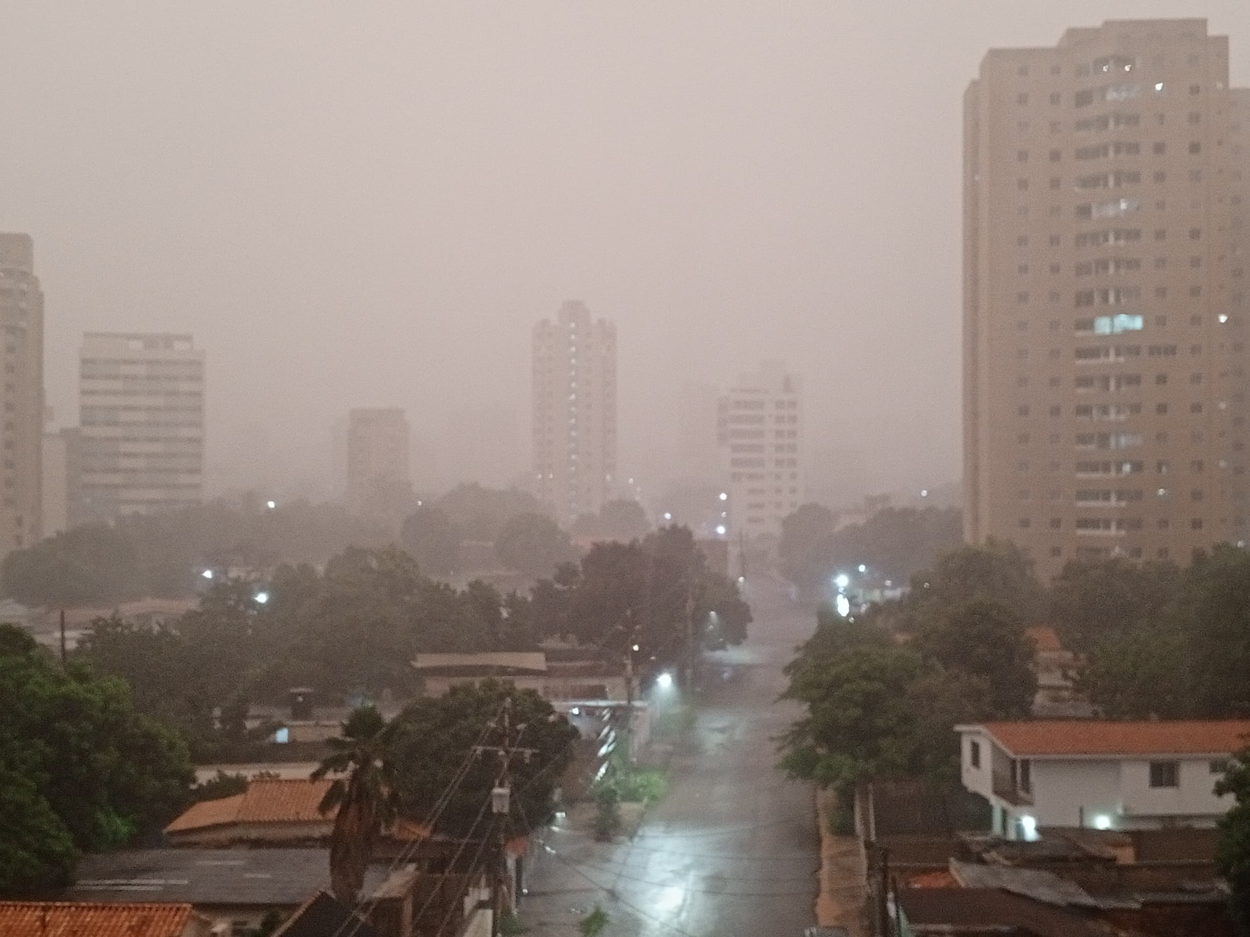 Onda tropical N° 15 se desplaza por el centro del país: Anuncian lluvias en áreas del Lago de Maracaibo este jueves 10-Jul