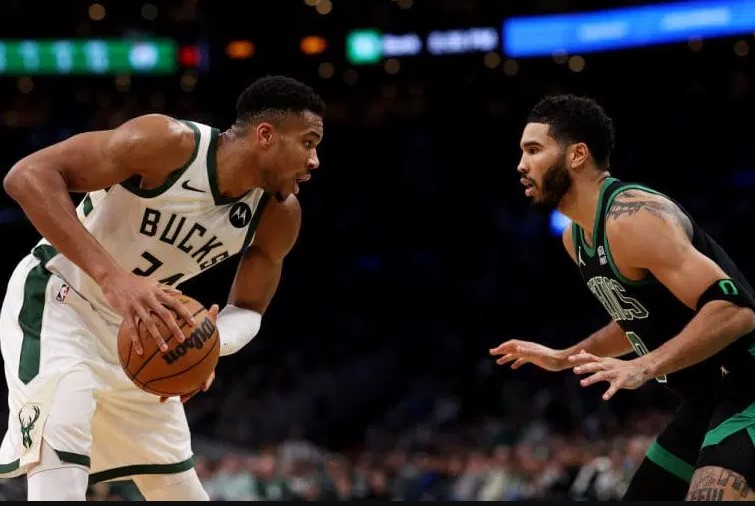Celtics superan a Bucks para afianzarse en la cima de la Conferencia Este