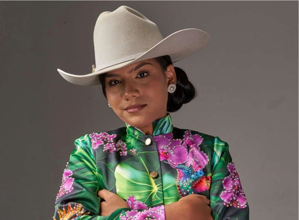 Emily Galaviz sufrió accidente de tránsito  en Apure: Ella y su compañero resultaron ilesos