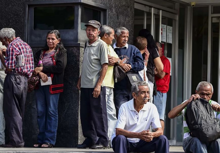 Pagan mes de diciembre y aguinaldos a los pensionados