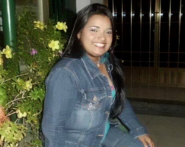 La periodista zuliana Leonela Delgado sigue batallando por su vida y requiere ayuda económica para una cirugía de emergencia