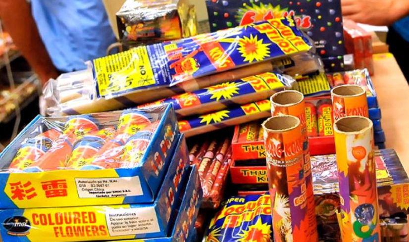 Advierten pena de cárcel para quienes vendan fuegos artificiales a menores
