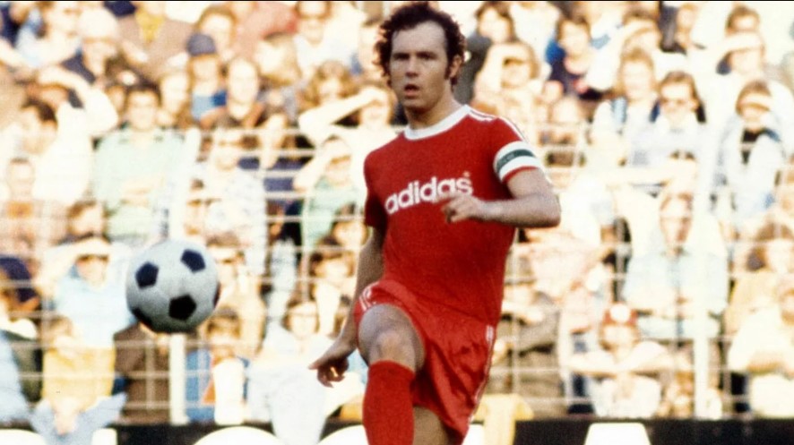 Bayern de Múnich retira el doral de Franz Beckenbauer