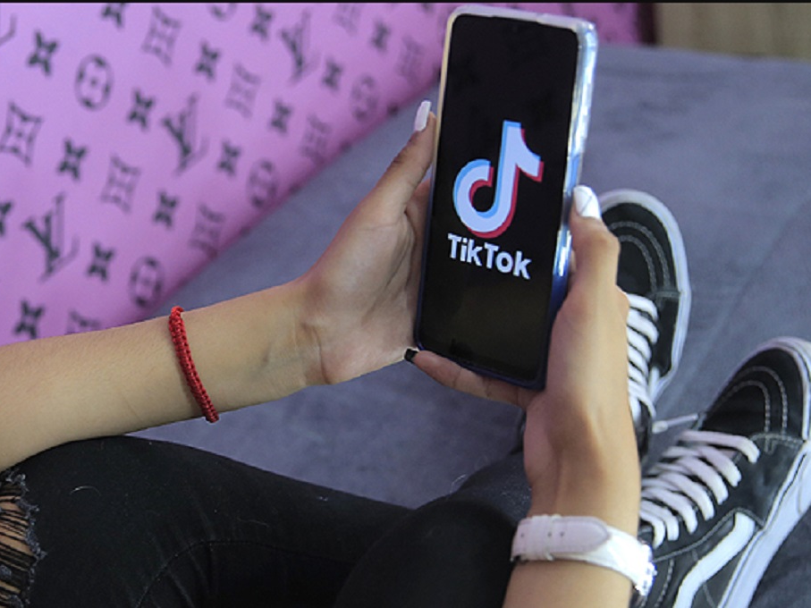 TikTok dice que está restableciendo su servicio en EEUU por la garantía recibida de Trump