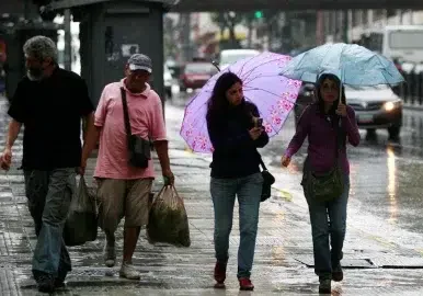 Monitoreo activado en Falcón tras el arribo de ondas tropicales