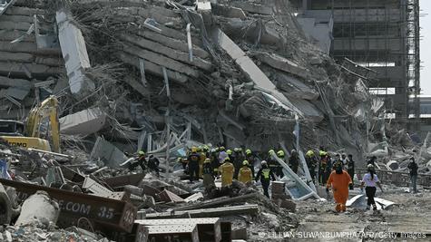 Imágenes del fuerte terremoto de magnitud 7,7 en Myanmar y Tailandia
