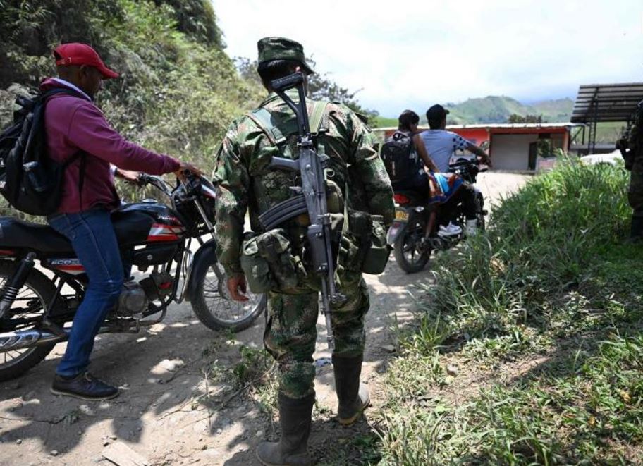 Gobierno de Colombia denuncia secuestro de 29 uniformados y policías en el Cauca
