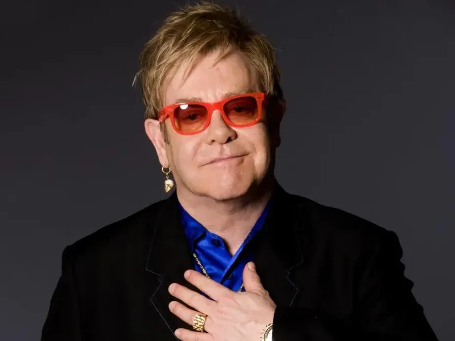 Elton John presenta serios problemas de salud: Ya no puede firmar autógrafos