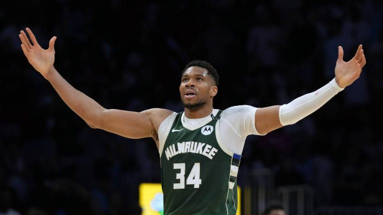 Giannis Antetokounmpo y Kawhi Leonard, jugadores de la semana en la NBA