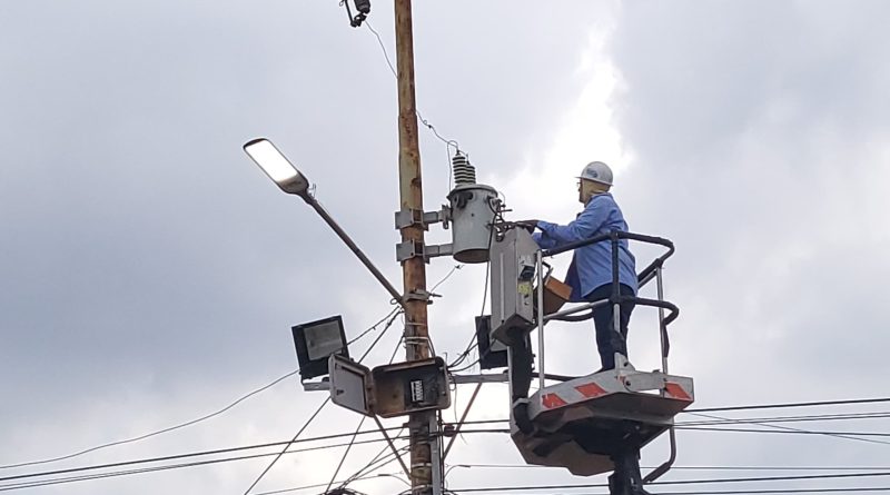 Más de 80 luminarias activó Corpoelec en la Circunvalacion N° 3 de Maracaibo