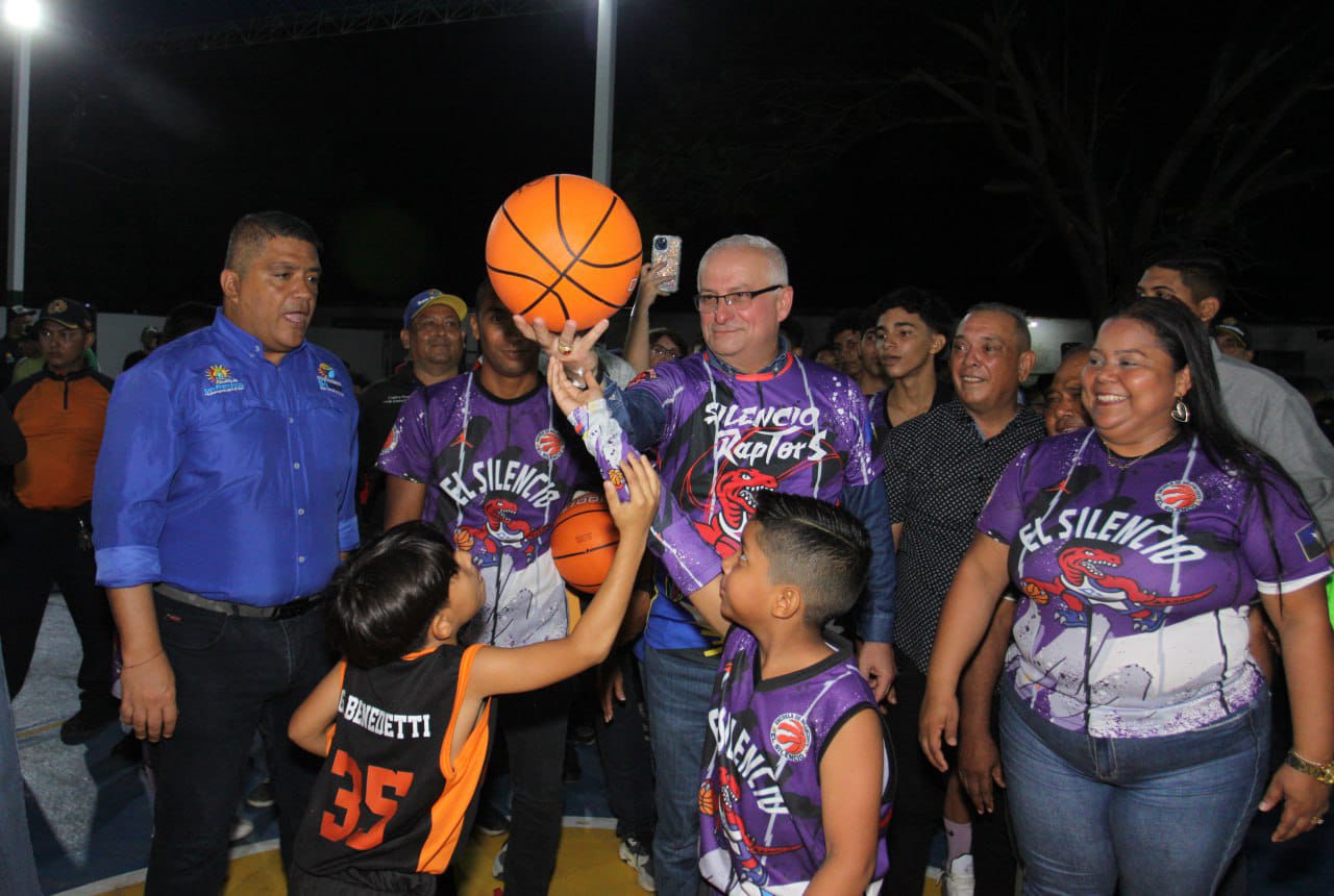 Instalaciones deportivas recuperadas en San Francisco están a disposición durante la Semana Santa