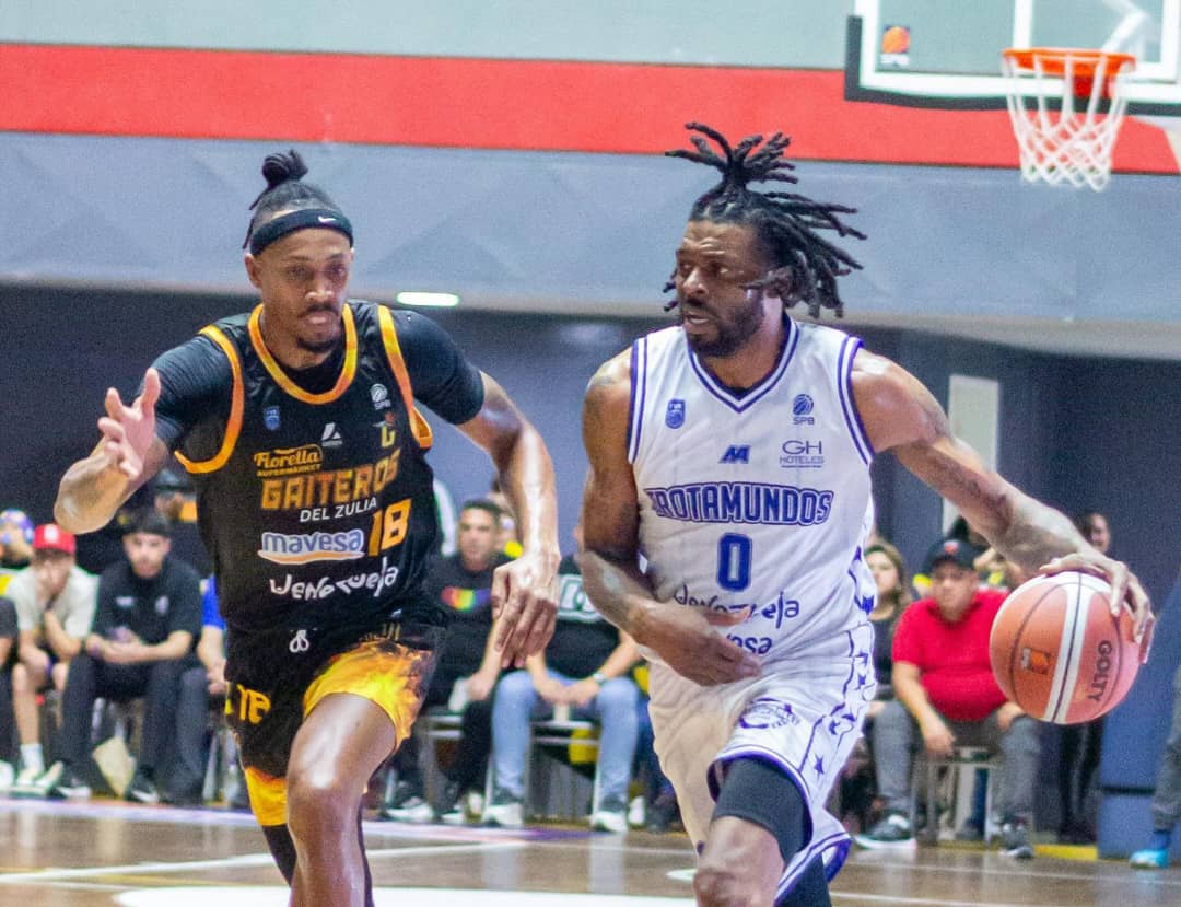 Gaiteros barre ante Trotamundos y eleva a diez victorias su invicto