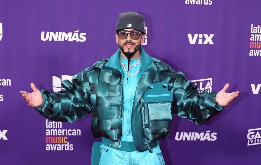 Yandel lanza el primer álbum de reguetón grabado en vivo junto a una orquesta sinfónica