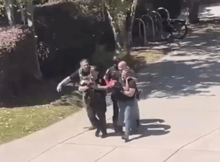 Confirman dos muertos y cinco heridos tras tiroteo en la Universidad Estatal de Florida