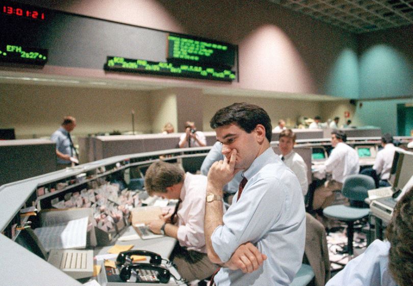 ¿Lunes negro?: Mercados financieros se desploman