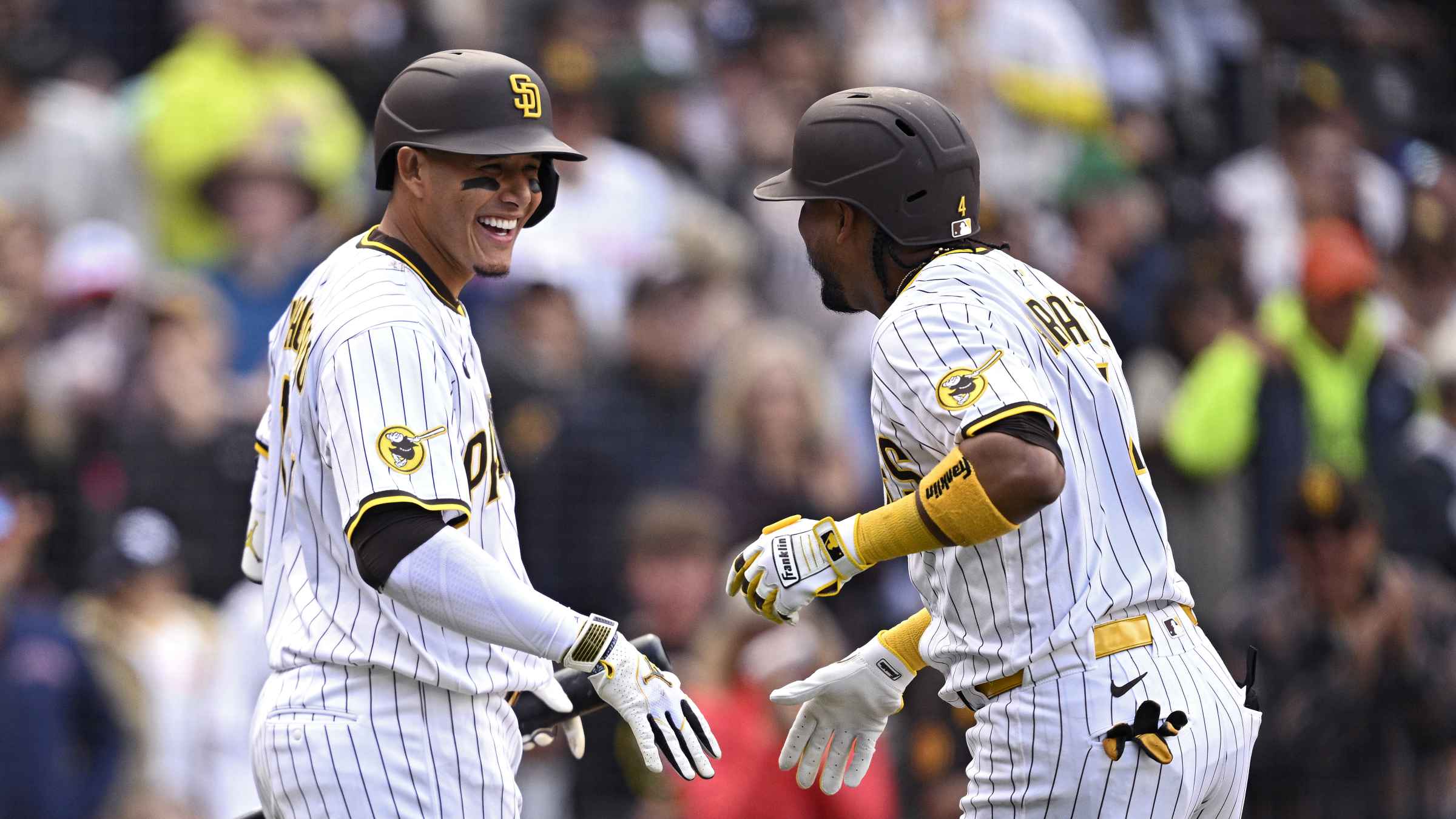 Luis Arráez la mandó a volar para estrenar su cuota jonronera