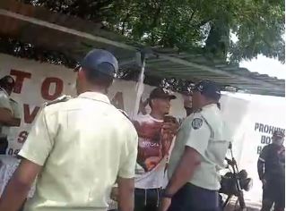Yukpas agreden a funcionarios de POLISUR en El Soler