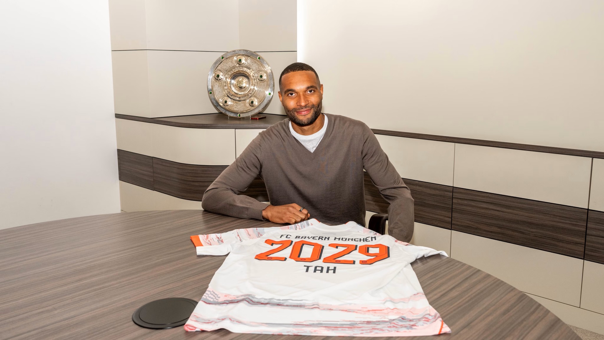 Jonathan Tah es nuevo jugador del Bayern Múnich
