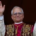 El Papa León XIV es fanático de los Medias Blancas de Chicago y presenció el primer duelo de la Serie Mundial 2005