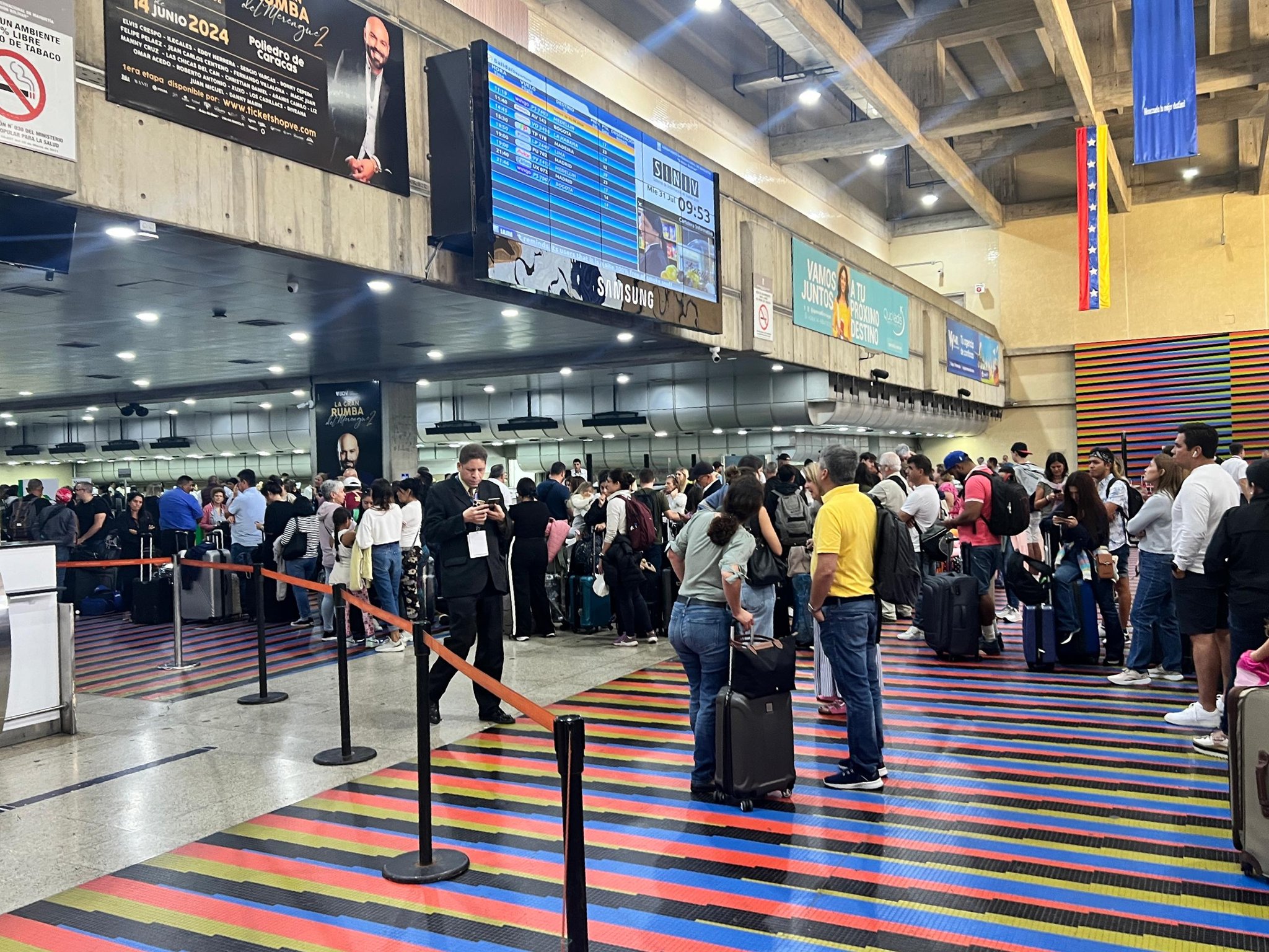 Unos 4 mil pasajeros resultarán afectados por suspensión de vuelos con Colombia: Avavit