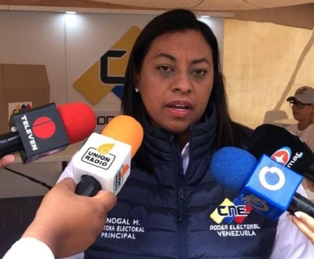 Rectora principal del CNE Aimé Nogal: 