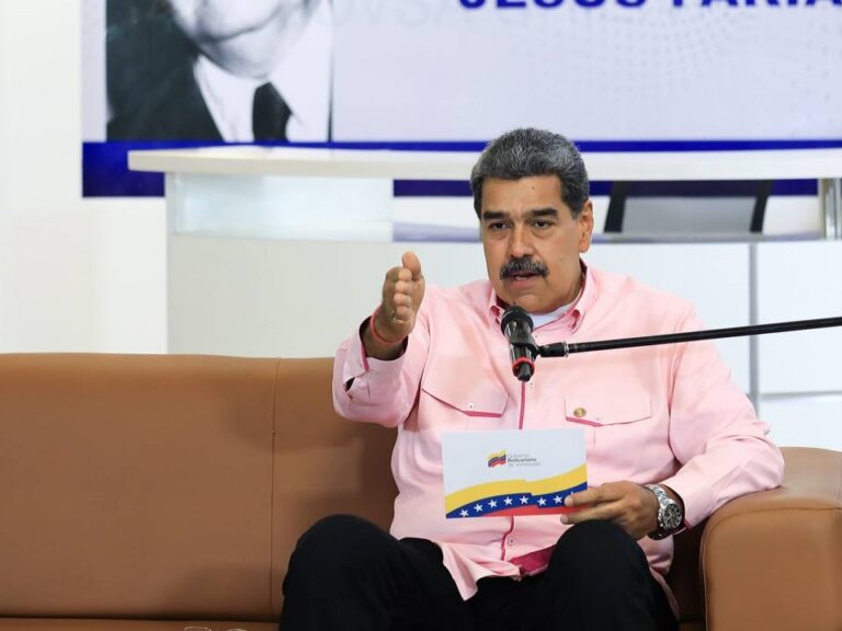 Maduro: Elecciones del 25 de mayo van llueva, truene o relampaguee