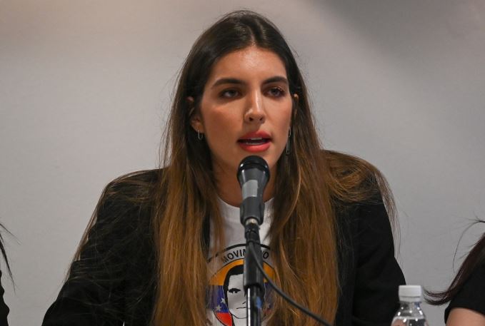 Camila de Saab viajará al Zulia para reunirse con familiares de los jóvenes detenidos en El Salvador