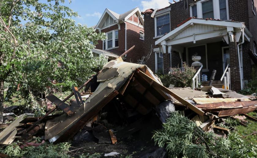 Al menos 21 muertos y más de mil personas sin electricidad en Missouri y Kentucky tras el paso de varios tornados