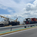 Se incendió gandola cargada de sal en el Puente sobre el Lago de Maracaibo