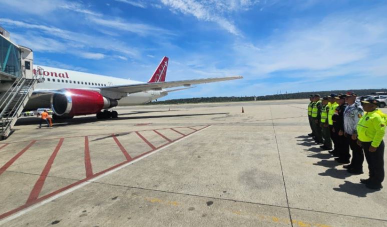 Llegó al país otro vuelo de repatriación con 193 migrantes procedentes de EEUU