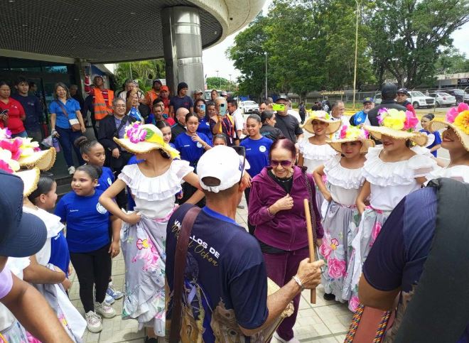 Yolanda Moreno está en el Zulia para participar en el 25 aniversario de Danzas COL