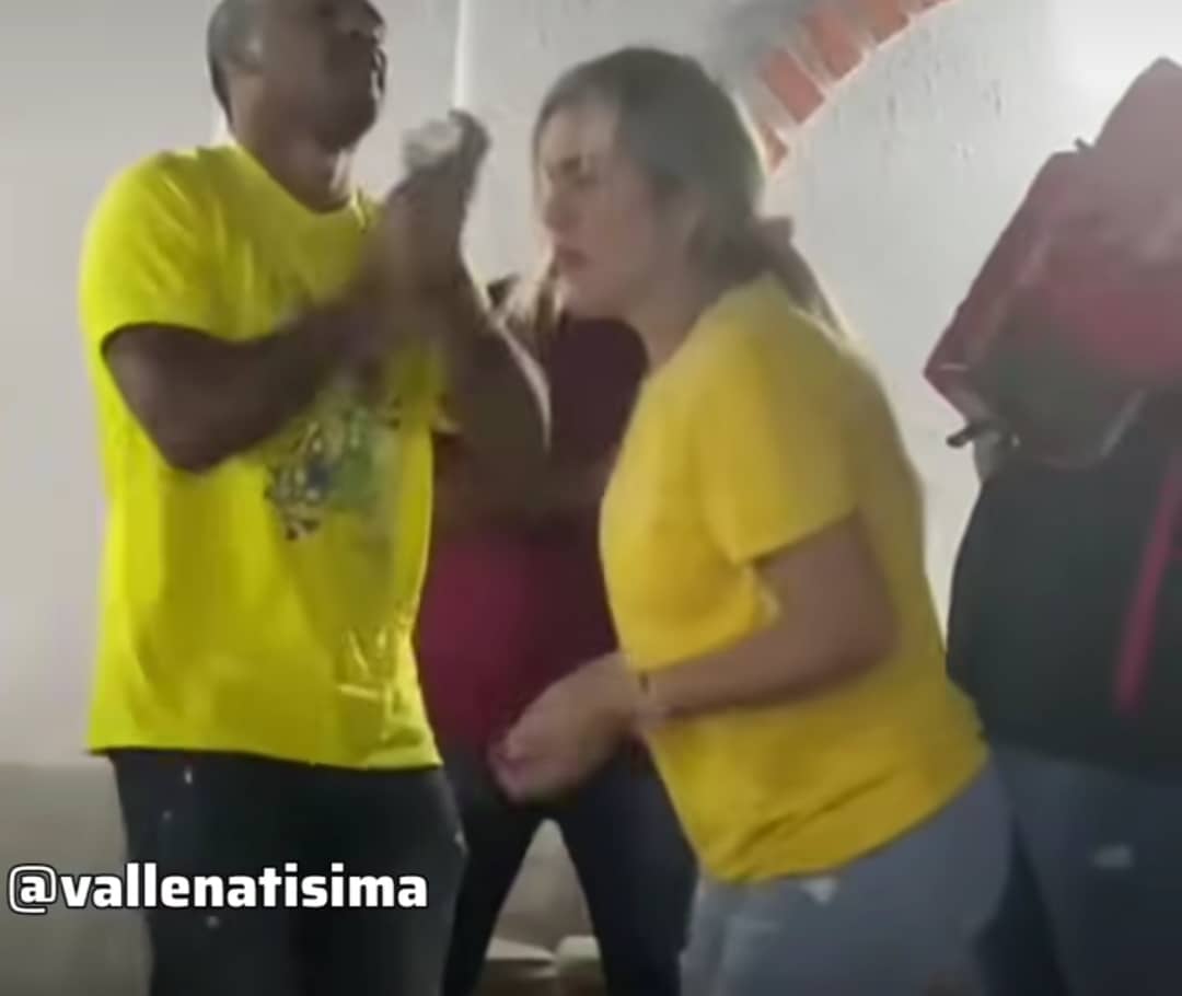La doctora Betsy Liliana saca la casta bailando