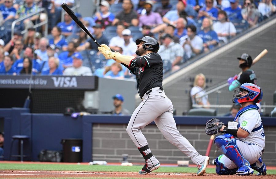 Eugenio Suárez disparó su vuelacercas número 22 de la temporada