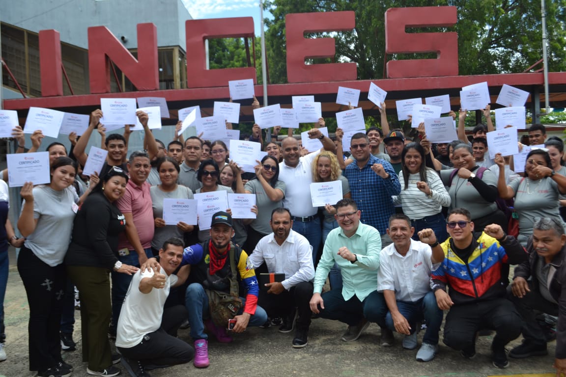 CFS Industrial Cabimas y Los Puertos de Altagracia capacitan y certifican al pueblo de la COL