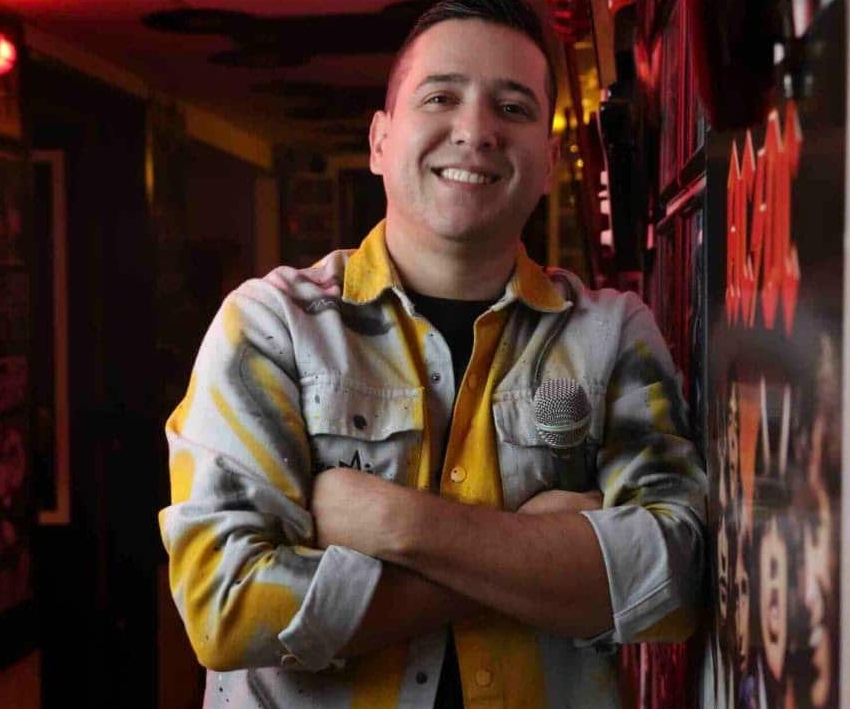 Influencer venezolano rompe récord mundial con el podcast más largo de la historia