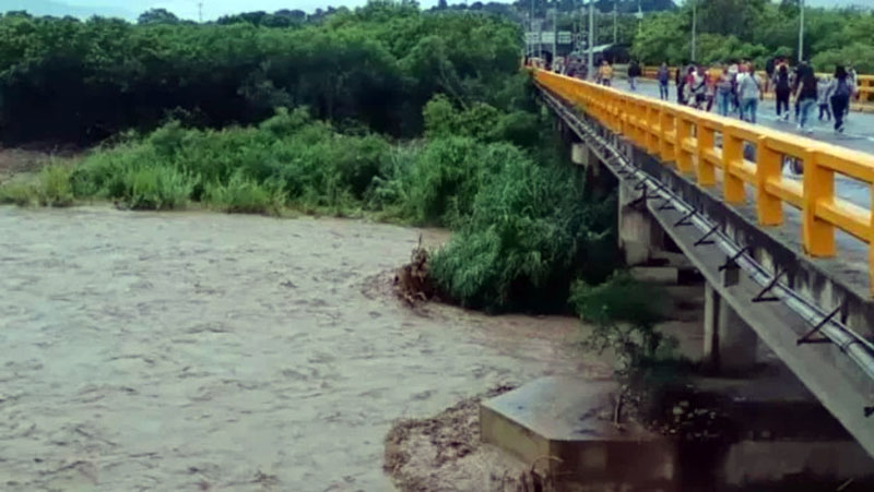 Pereció ahogada enfermera arrastrada por el caudal de un río en San Cristóbal