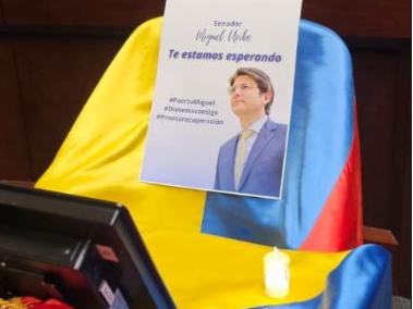 Así luce la curul de Miguel Uribe Turbay en el Senado: “Te estamos esperando”