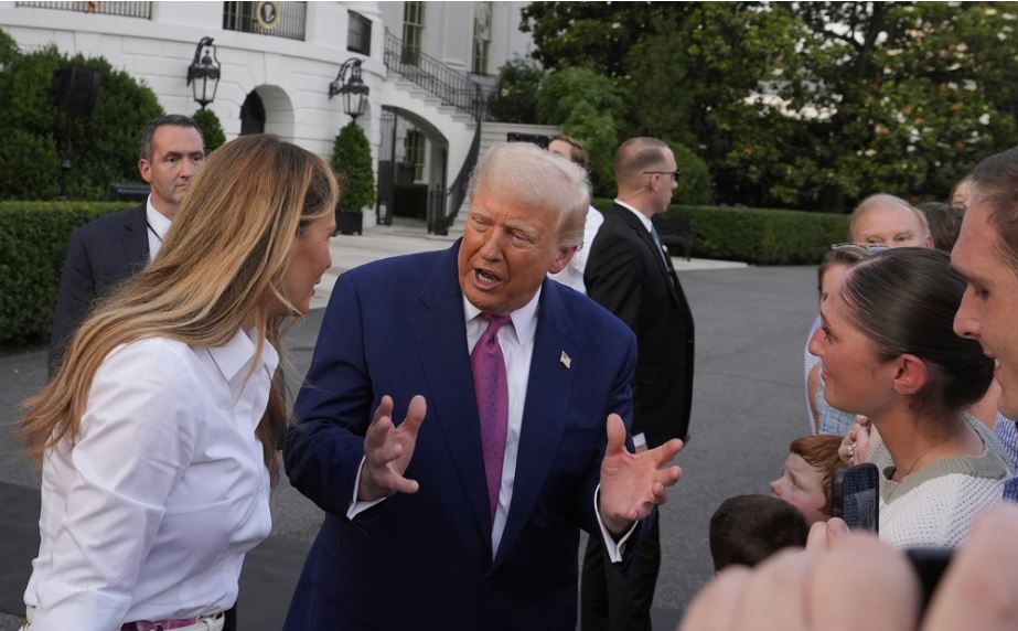 Trump pausó su programa de redadas indiscriminadas