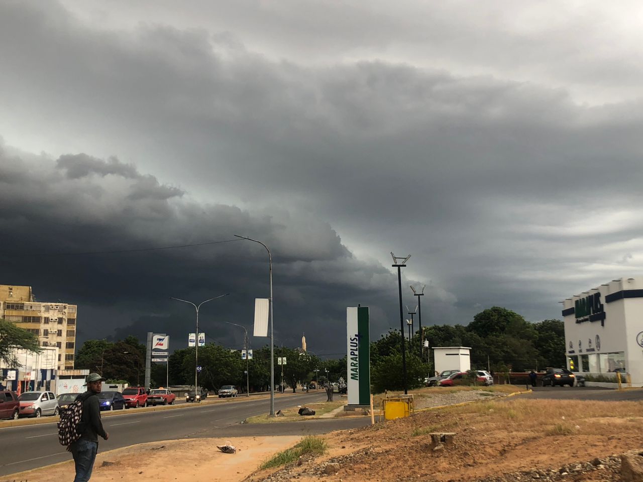 Onda tropical N° 5 se desplaza sobre el noroeste venezolano: Pronostico de lluvia para el Zulia y otros estados este 13-Jun
