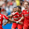 Benfica sorprendió al Bayern para quedarse con el primer lugar del Grupo C